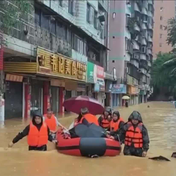 华南强降雨再起明日进入最强时段 北方气温回升多地冲击30℃