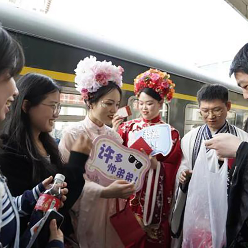 河南开行多趟旅游类型列车，助力文旅市场升温