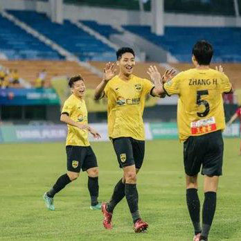 广州豹队豪取佳绩，夺得中乙联赛半程冠军